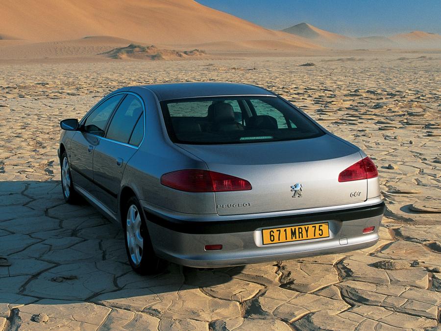  Peugeot 607 1999 года  (фото 34 из 53)